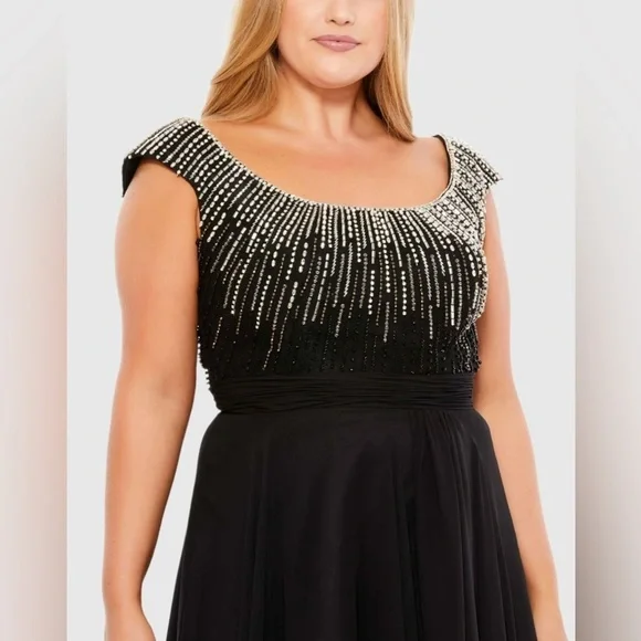 MAC DUGGAL 67735 NWT Beaded Cap Sleeve A Line Gown (Plus) - Picture 2 of 8